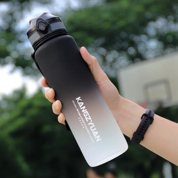 康知緣大容量水杯子男生2025新款健身運動水壺塑料耐高溫水瓶學生