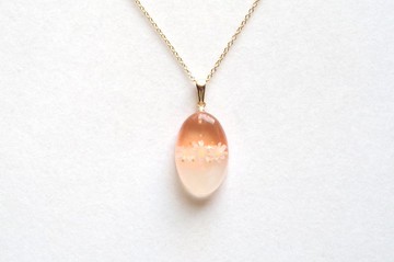 樹脂藝術 雙色花朵小吊墜・澄澈橘色