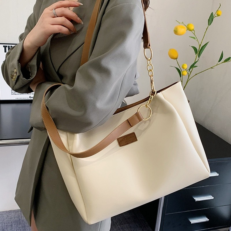 大容量バッグ女子夏コーディネートワンショルダーバッグ大学生通勤トートバッグミニショルダーバックスマホポーチ 通販 Lineポイント最大5 0 Get Lineショッピング