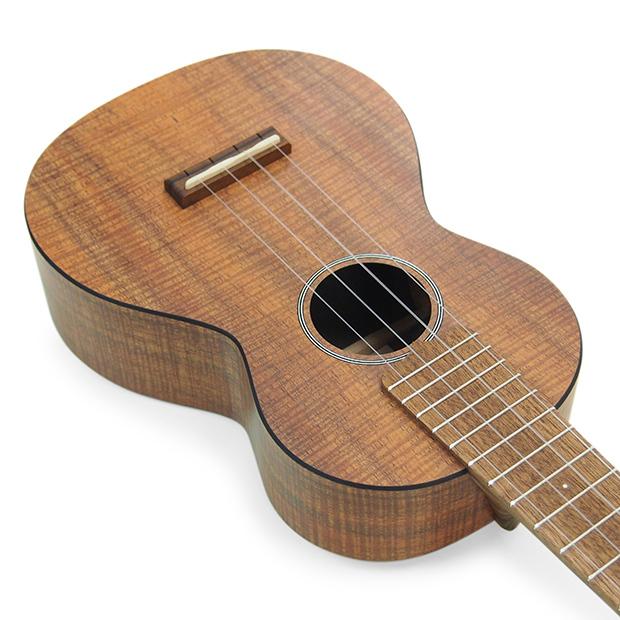 Martin マーティン ウクレレ OXK Concert Uke コンサート HPLボディ ハワイアンコアフィニッシュ チューナー コードシート クロス付属(米国ブランド)(u)