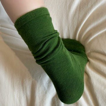 柳惠珠襪子 茶森綠！復古清冷感素色中筒襪子女舒適春秋堆堆襪棉質無骨襪子