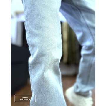 E7th.厚磅水洗刷白素面中直筒(E7JK3902510)全素 淺藍刷白 彈性素面 水洗刷色 中直筒 男生牛仔褲