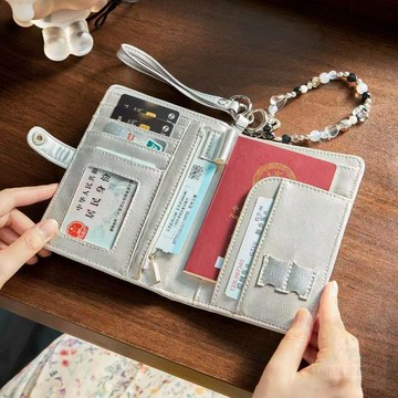 🛒回購好物🛒三合一護照 保護套 一體機票掛脖子   證件包   二合一多功能 收納 包大學生