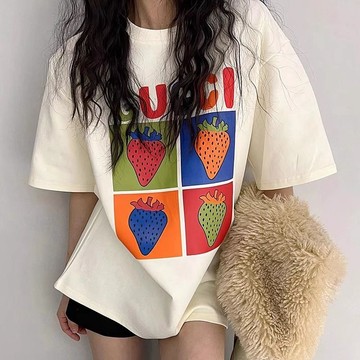 100%草莓字母印花短袖純棉T恤夏季新款百搭時尚寬鬆白色休閒上衣韓範 寬鬆大尺碼圓領短袖上衣 草莓印花寬鬆T恤