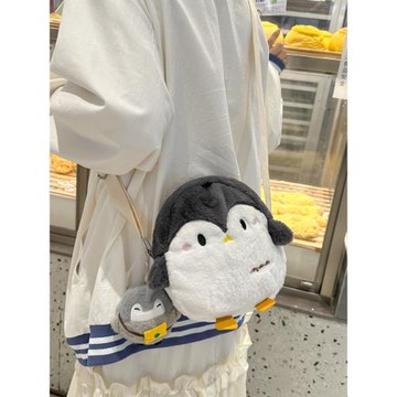 創意個性卡通可愛搞怪企鵝毛絨單肩包包女2023流行新款斜挎潮包