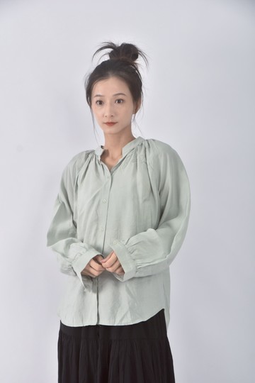 (S) mer質感圓領綠色長袖上衣