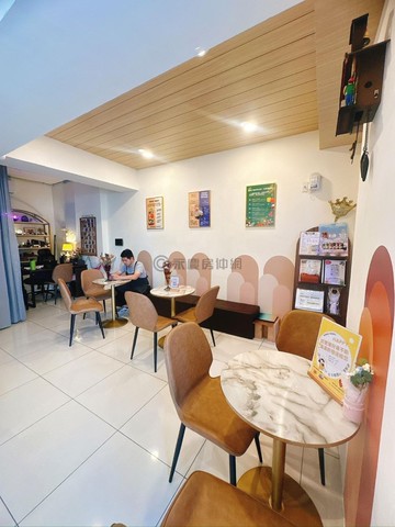 高大特區#戀戀風尚#藍田燙金店面+平車 60303｜高雄市楠梓區藍田路