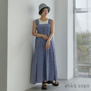 【ehka sopo】復古碎花圖案後綁帶造型平口吊帶洋裝
