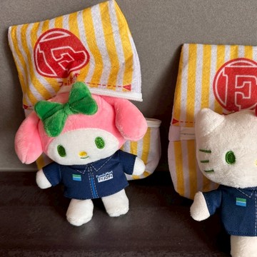 SANRIO X FAMILY MART 三麗鷗 全家店員 第一彈 聯名炸雞 FAMICHIKI 絨毛吊飾 日本限定