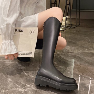 【現貨出清】【35-44全尺碼】全筒圍騎士靴．素面皮革V口後拉鍊厚底長靴．白鳥麗子