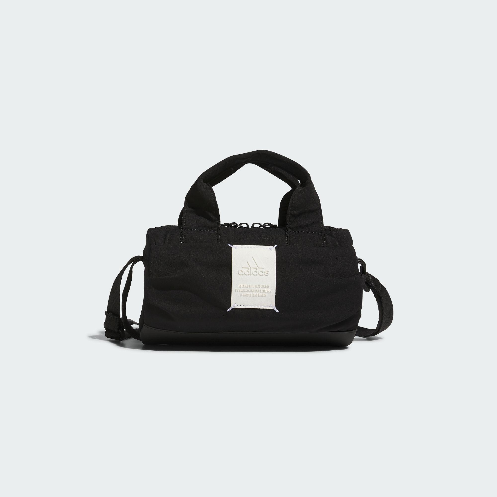 Essentials 迷你肩背包