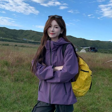 胖胖美依 外套 風衣 戶外防風外套S-2XL 新款衝鋒衣外套防風防水軟殼登山服女款-9398.