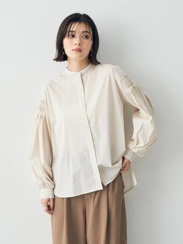 優雅素色針褶袖設計立領襯衫(7C41L0A0600) - YECCA VECCA