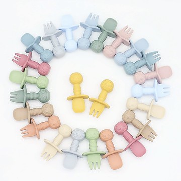 現貨〔兒童餐具B4I】嬰兒食品級短柄圓柄叉勺組 ♥ 寶寶哺育用品 輔食 學食勺訓練 餵養 餐具 湯匙 叉子 兒童餐具
