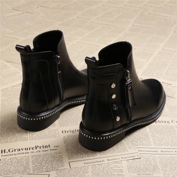 短靴女2025年新款秋冬百搭平底馬丁靴子加絨瘦瘦大碼女鞋春秋單靴