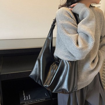 風度嚴選❤️ 復古大容量包包女式 2026新款 簡約百搭 上班通勤包 慵懶風單肩新月包