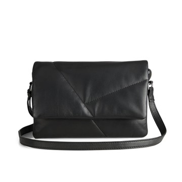 MARKBERG Petra 丹麥手工羊皮個性佩特拉幾何肩揹包 斜背包 側肩包 (格調黑)