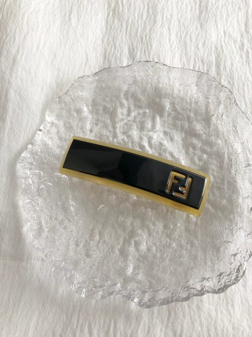 【VintageShop solo 日本直送中古包專賣店】FENDI 芬迪 髮飾 棕色 黑色 FF Logo 髮夾 vintage 中古 wdydr8