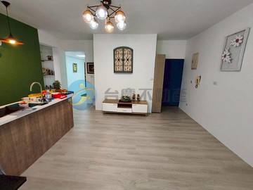 鄰草衙商圈*小資成家*三面採光全新整修美寓｜高雄市前鎮區明衙路