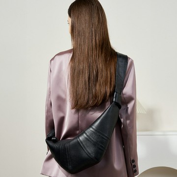 『百貨屋二號』法國小眾頭層小羊皮可頌包斜跨慵懶感牛角包真皮單肩斜跨餃子包女