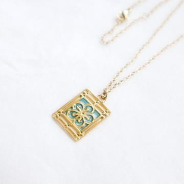【卡片項鍊Card Necklace】台灣文化 簍空入色款-梅花窗花