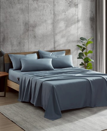 Kenneth Cole | Solution Solid Sheet Set in Blue, Size: King