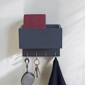 手工製作的木製壁掛式口袋架－鑰匙圈和郵件收納架