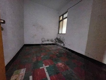 楠梓德民三房低樓層公寓｜高雄市楠梓區德民路