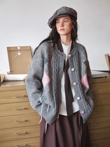 粉灰色調 石縫裡的情書 英倫復古氛圍感毛衣 手動流蘇開衫外套