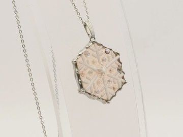 雪花結晶玻璃墜飾