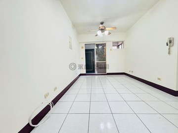 超A案！低總價潭子勝利商圈｜電梯兩房｜台中市潭子區勝利三街