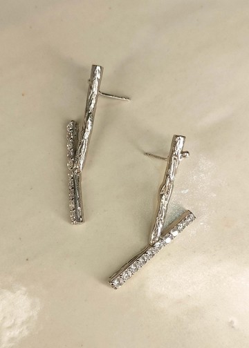 925 純銀 樹皮紋理耳環 - 鋯石 (CZ)