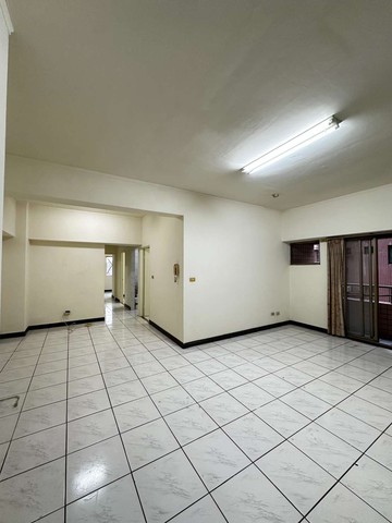 建工商圈雙輕軌站中高樓層3+1房平車位｜高雄市三民區建安街