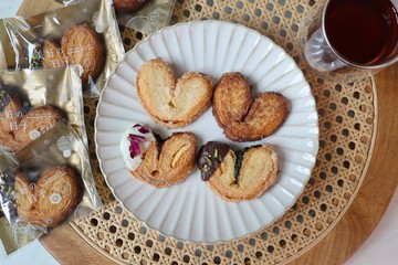 【送禮/彌月推薦】綜合奶油蝴蝶酥(六入)