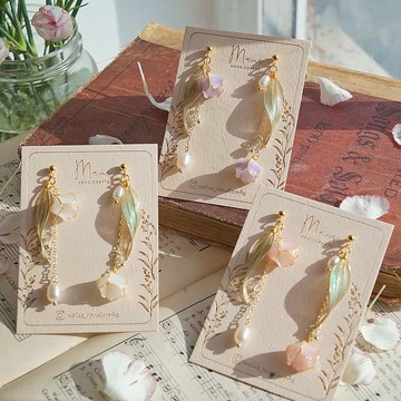【新版】 鈴蘭 • 不對稱 - 手工樹脂耳環飾品新年禮物
