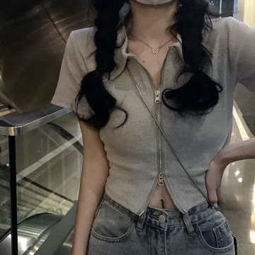【C shop】韓版翻領拉鍊顯瘦短版上衣 襯衫 短袖上衣 短袖t恤 女裝 顯瘦上衣 衣服 素T 短板上衣 外套  D6W