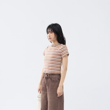 QUEENSHOP_S 女裝 短袖 配色滾邊條紋短袖上衣 三色售 現+預 【01099659】