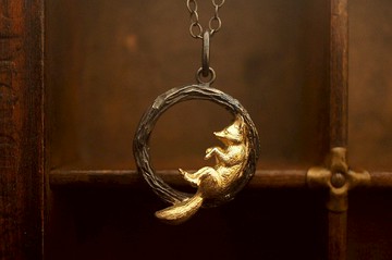 9K金 樹枝上的小狐狸(不包括銀鏈)