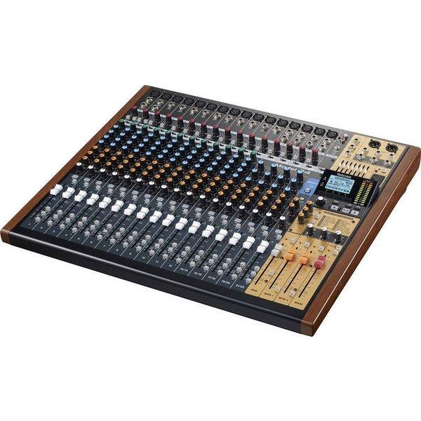 TASCAM Model 24 24トラック レコーディング・ミキサー