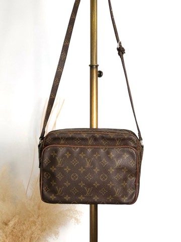 【日本直送名牌中古包】LOUIS VUITTON 路易威登 Monogram 側背包 棕色 PVC 皮革 舊款 Nile sawe4x