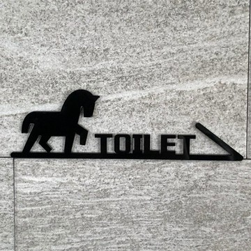 【免運費】TOILET 室內標示牌 horse 右向 房門牌 室內牌 廁所 洗手間 廁所標示 馬