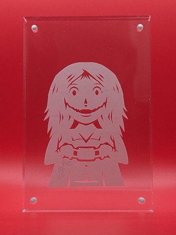 剪紙相框“裂嘴女人”