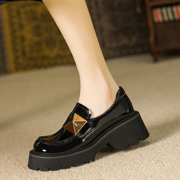 厚底樂福鞋女2025新款34碼女鞋一腳蹬33小碼松糕鞋大碼皮鞋41一43