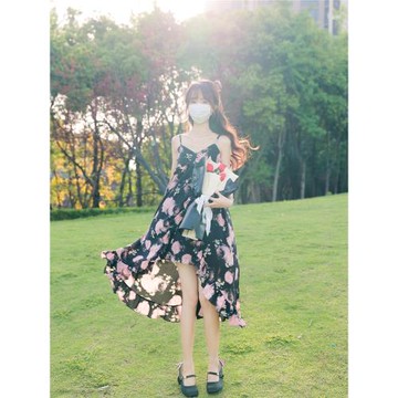 花崎鹿純欲度假吊帶長裙塞納不規則下擺印花連衣裙海邊顯腿長花房