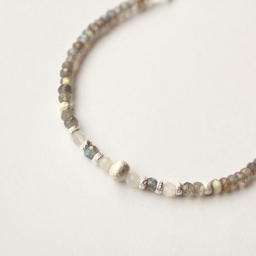 Journal(旋律中) 灰色地帶/ 手工 純銀、拉長石手環手鍊