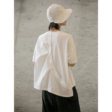 SIMPLE BLACK 港風簡約中性后背紐扣設計寬松短袖T恤女