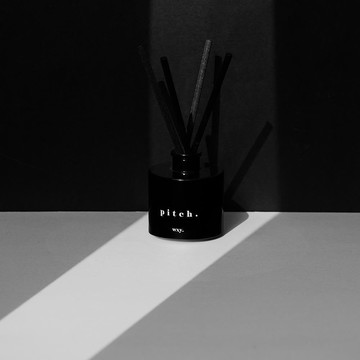 【英國wxy】經典瓶裝蠟擴香 - pitch. 血橙 & 檀香木 /100ml