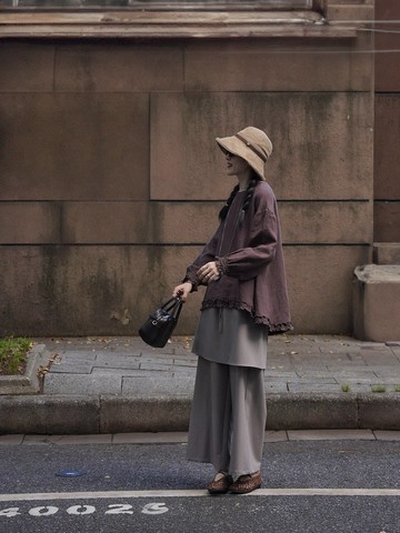 原創小眾設計精品重磅亞麻花邊娃娃衫顯瘦長袖套頭衫女