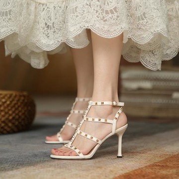 一代佳人292327女鞋春夏新款羅馬涼鞋鉚釘百搭細跟一字帶高跟鞋