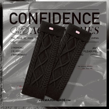 【MAJOR MADE】金屬牌厚針織麻花襪套